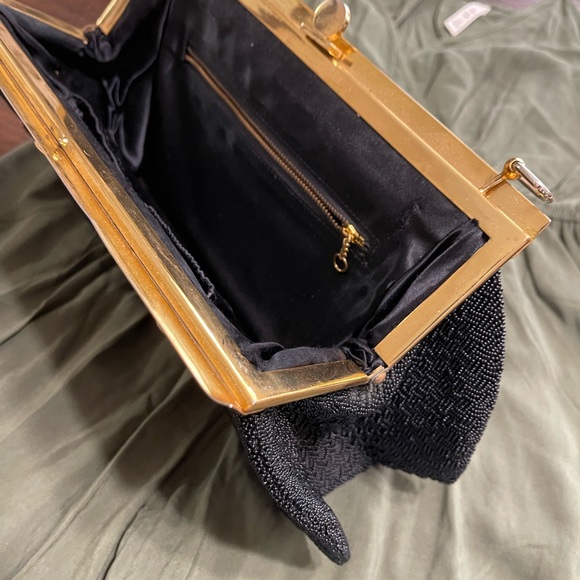 Vintage black gold Victorian floral beaded clutch heavy metal - Picture 5 of 7